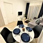 شقة Exclusive 2br! In Center +netflix +gym