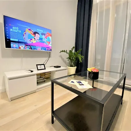 Exclusive 2br! In Center +netflix +gym * Warsaw