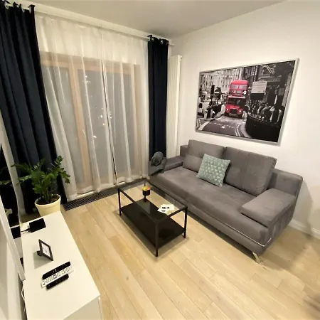 Apartment Exclusive 2br! In Center +netflix +gym