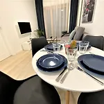 Apartament Exclusive 2br! In Center +netflix +gym Warszawa