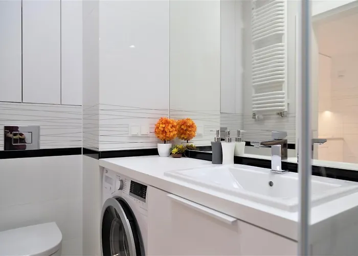 Exclusive 2br! In Center +netflix +gym * Varsó