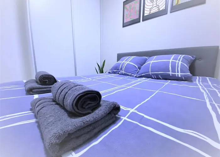 Exclusive 2br! In Center +netflix +gym Apartman Varsó