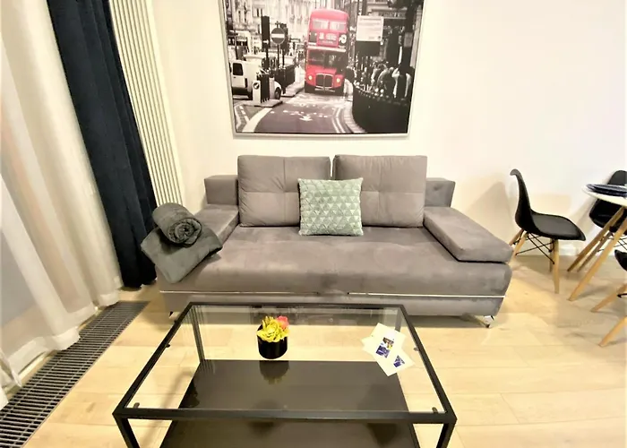 Exclusive 2br! In Center +netflix +gym * Varsó