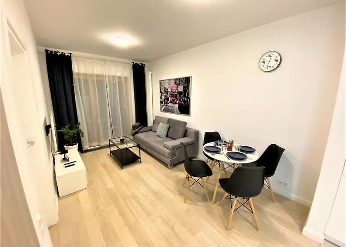 Exclusive 2br! In Center +netflix +gym *