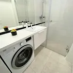 Exclusive 2br! In Center +netflix +gym * ורשה
