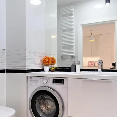 Exclusive 2br! In Center +netflix +gym * 华沙